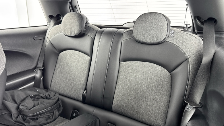 MINI Hatchback 135kW Cooper S Level 2 33kWh 3dr Auto Electric Hatchback